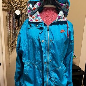 Vintage Nike Turq Blue Lined Windbreaker with Patterned Hood